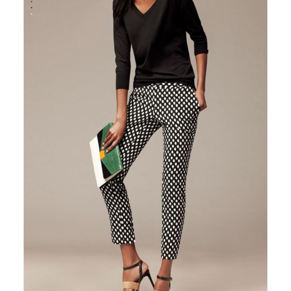 Banana Republic Hampton Pant. Black and white